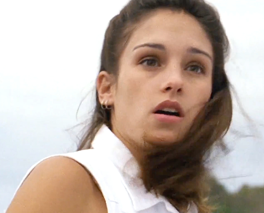 Picture of Kimberly Hart (Amy Jo Johnson) Picture of Kimberly Hart (Amy Jo Johnson)
