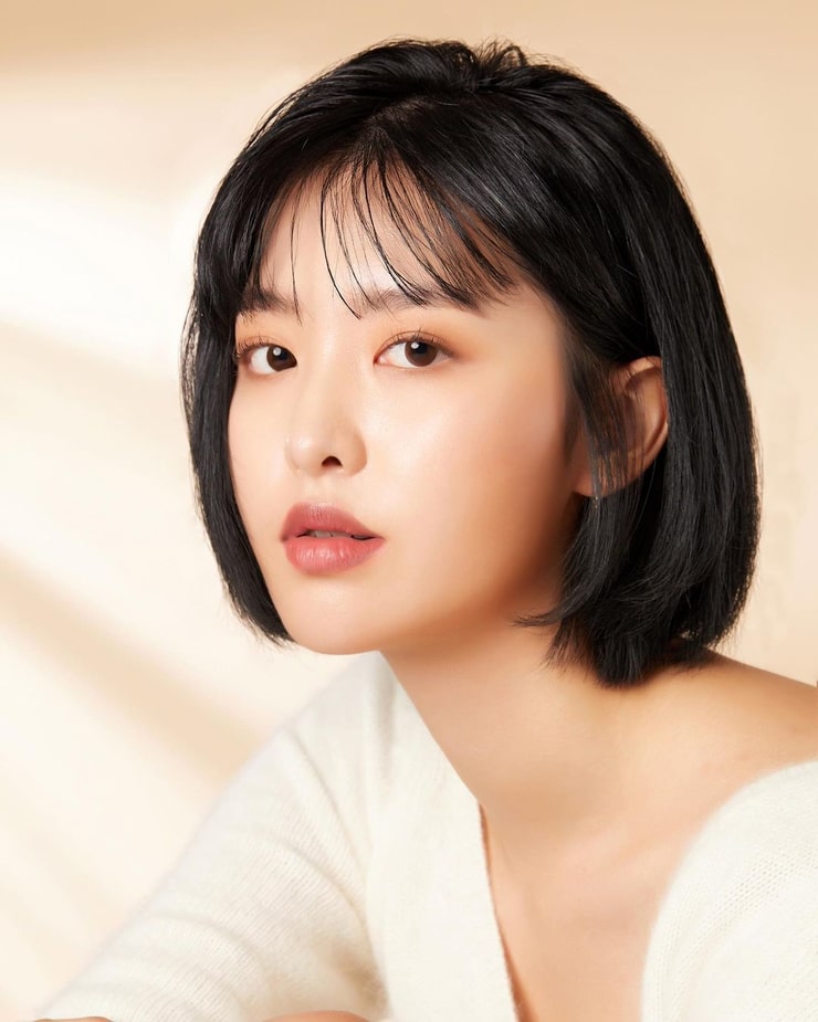 Picture Of Heeyeon Kim