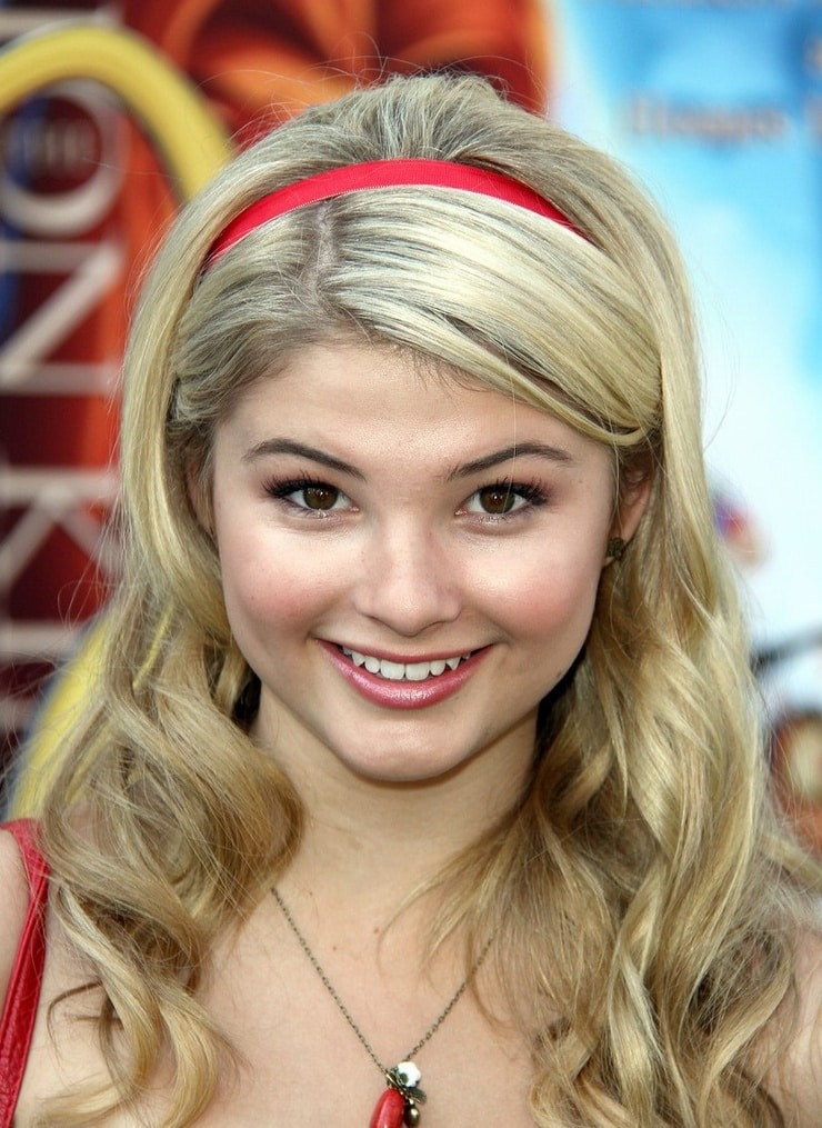 Picture of Stefanie Scott