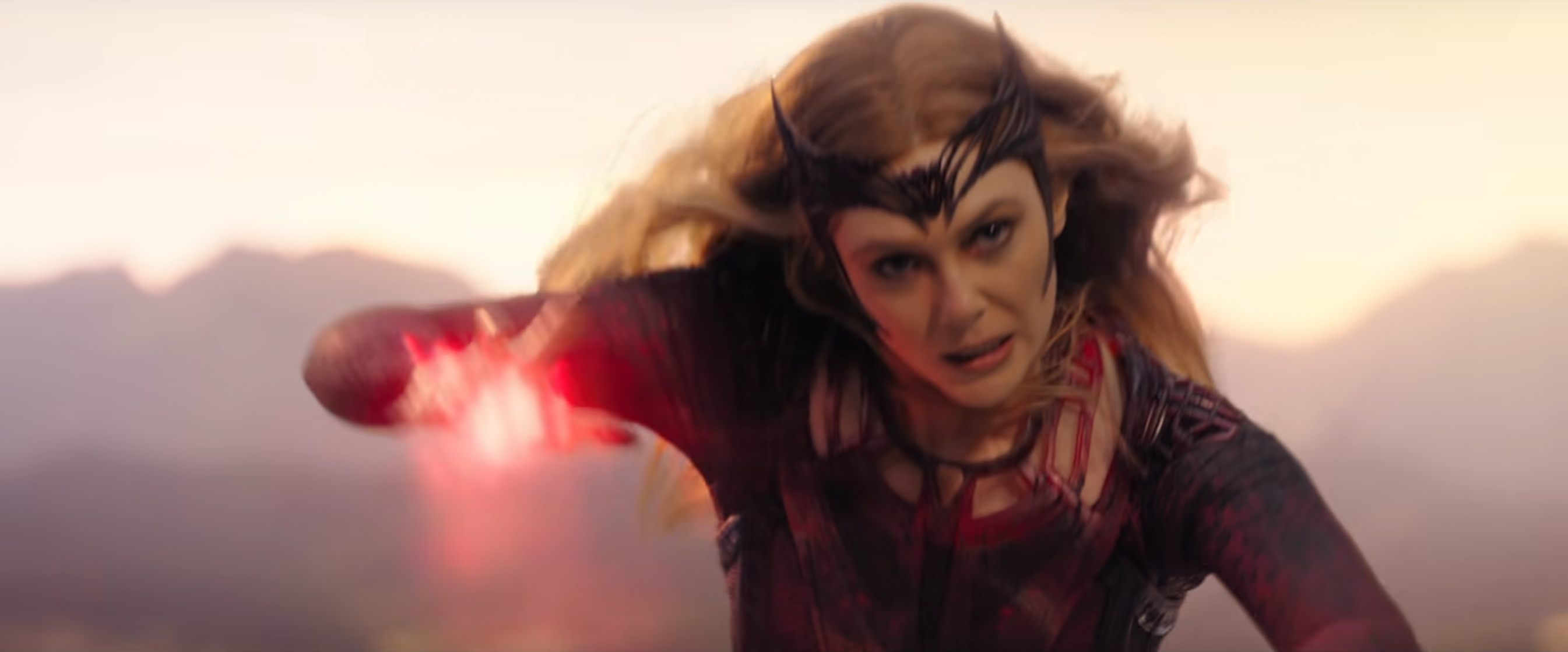 Wanda Maximoff / Scarlet Witch (Elizabeth Olsen)