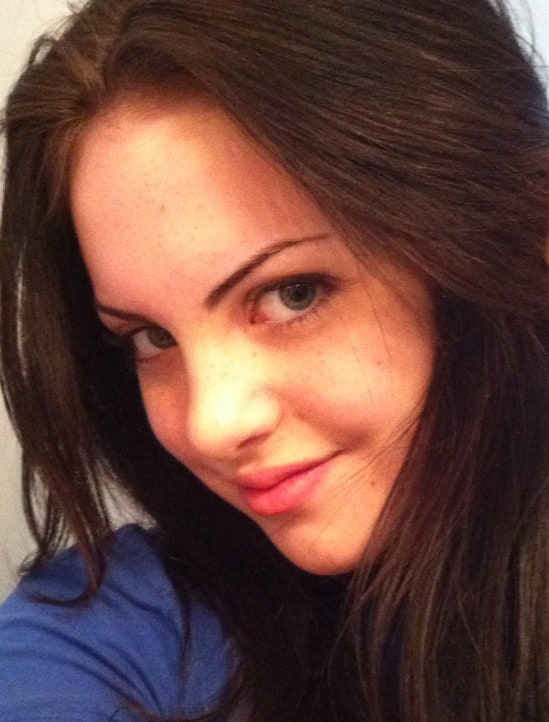 Picture of Elizabeth Gillies.