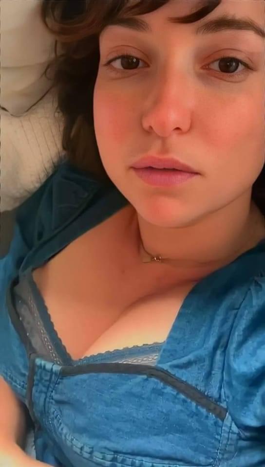 Picture of Milana Vayntrub