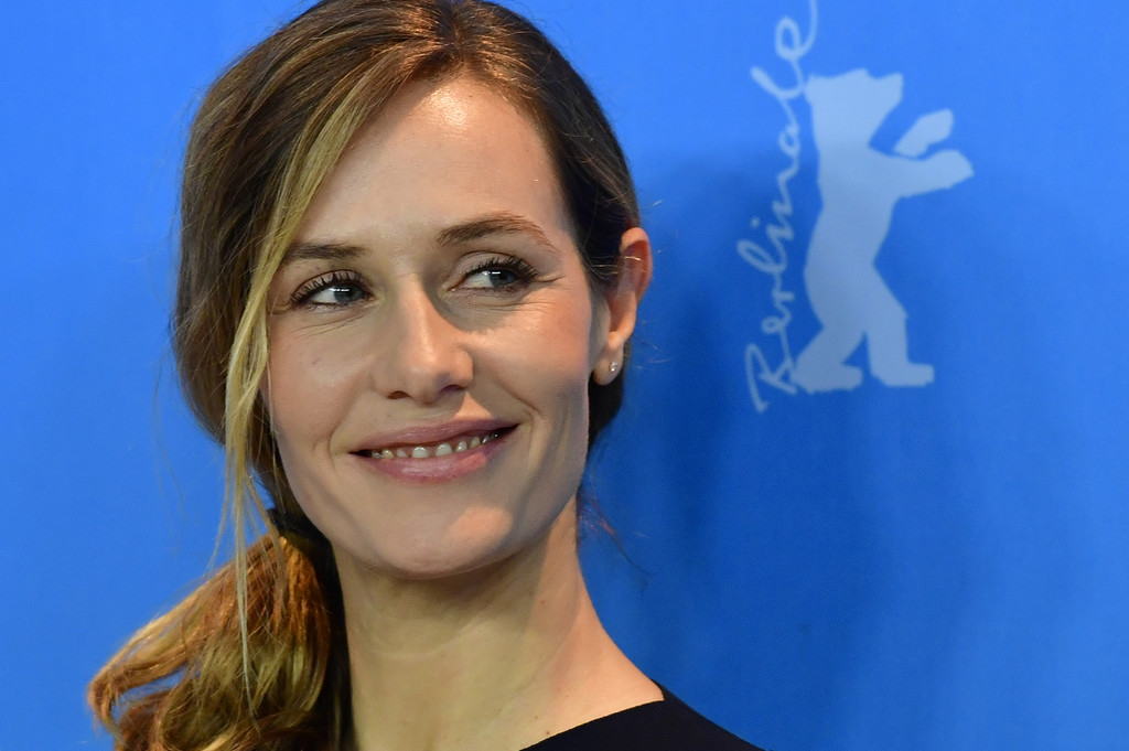 Cécile De France