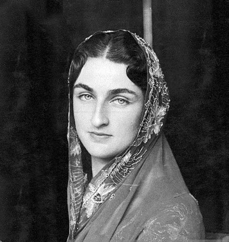 picture-of-d-rr-ehvar-sultan