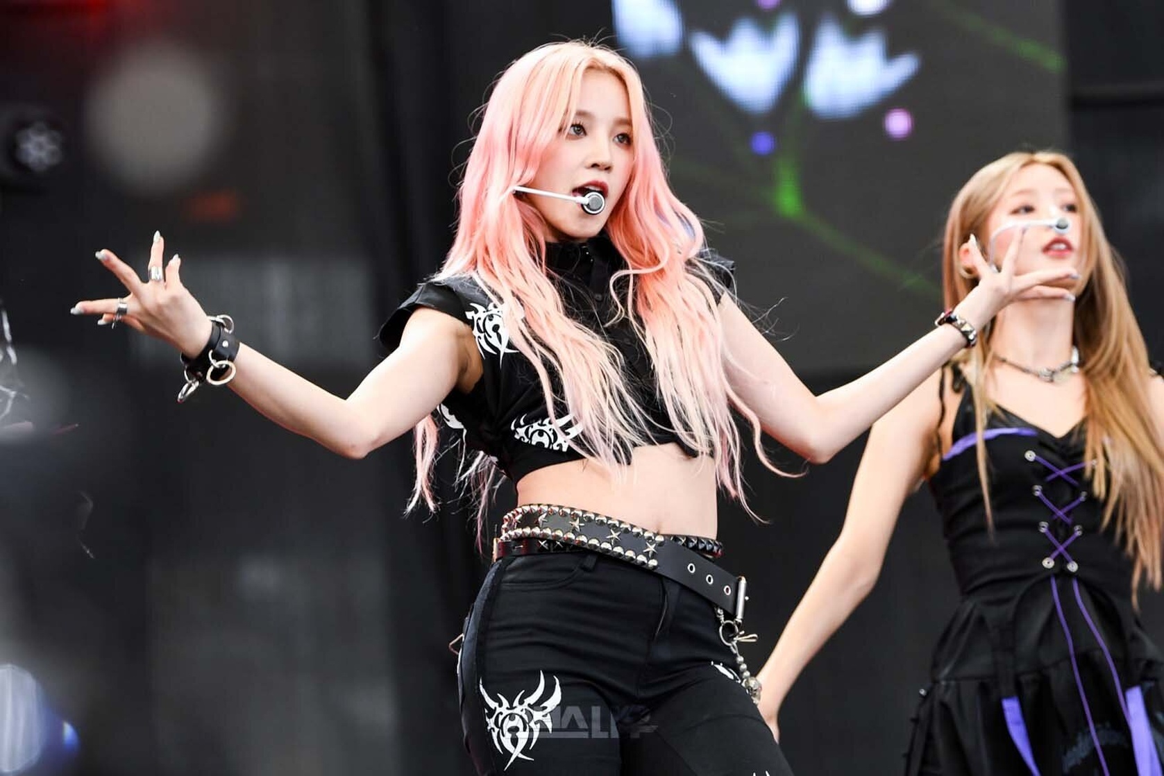 (G)I-dle