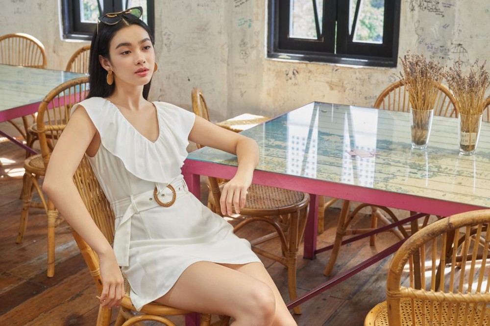 ESTEFANI TAKAKURA