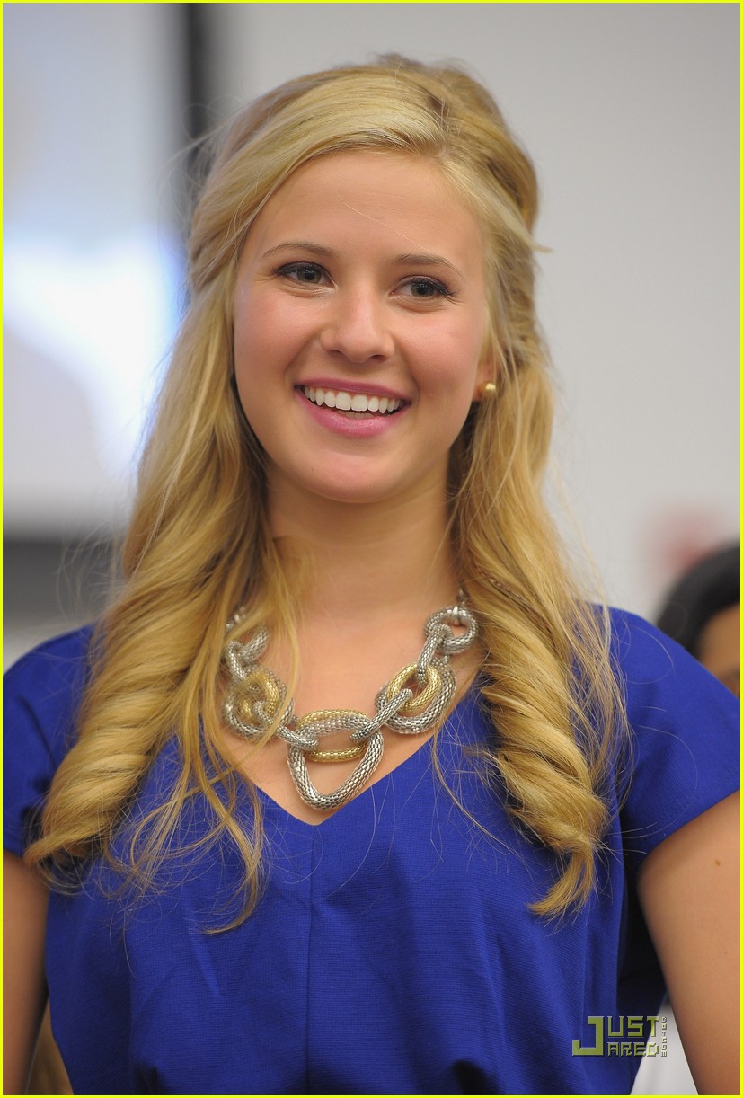 Picture of Caroline Sunshine