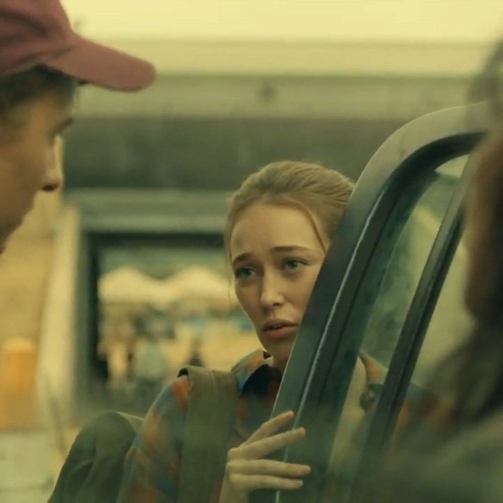 Picture of Alycia Debnam Carey Picture of Alycia Debnam Carey