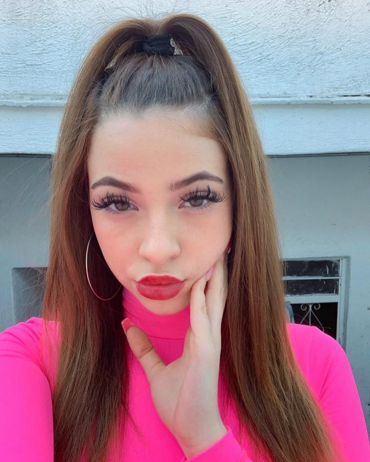 Picture Of Arantza Davila 