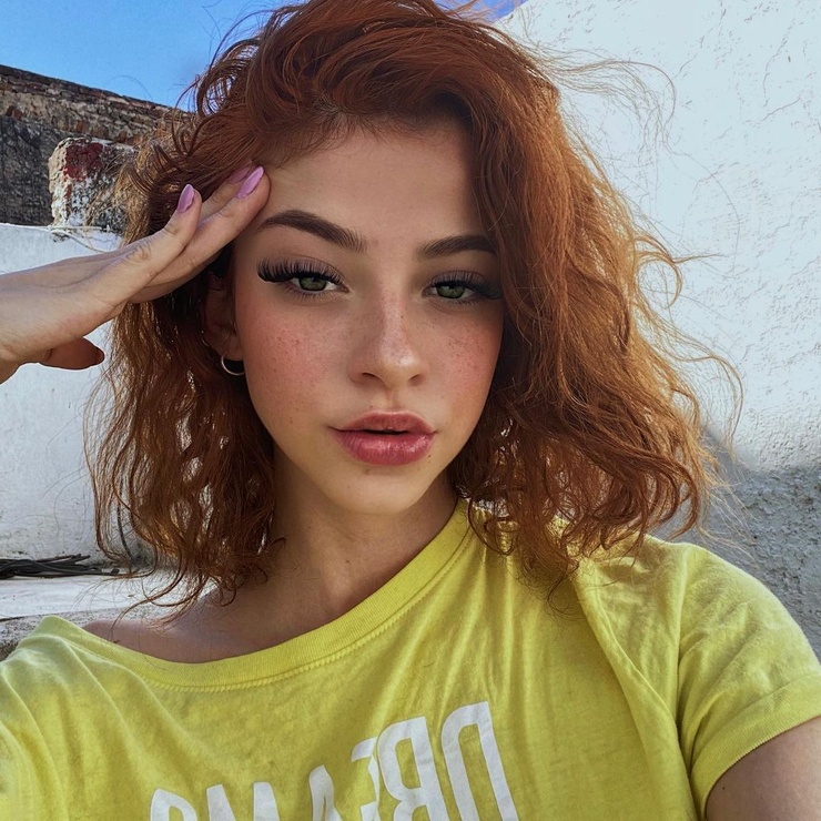 Picture Of Arantza Davila 