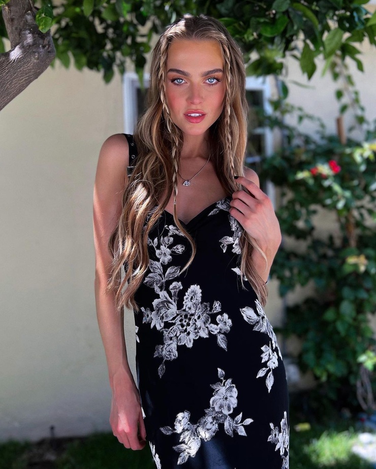 Picture of Anne Winters