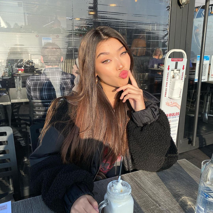 Cameron Valentina image