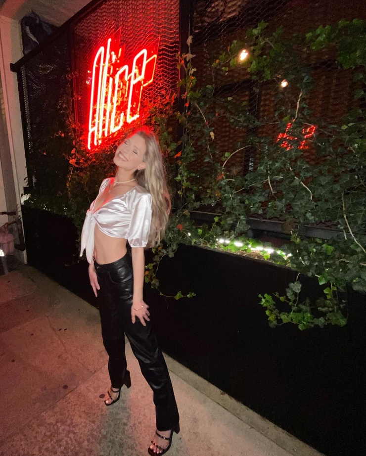 Ashley Phillips picture