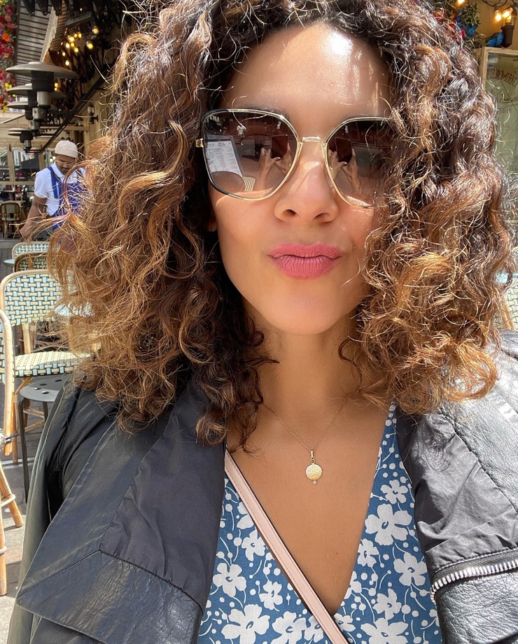 Picture of Vanessa Rubio(04)