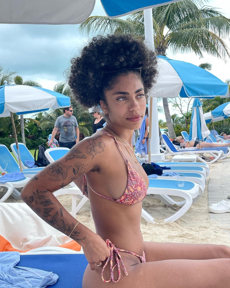 Image of https://popularbio.com/venus-marquez/