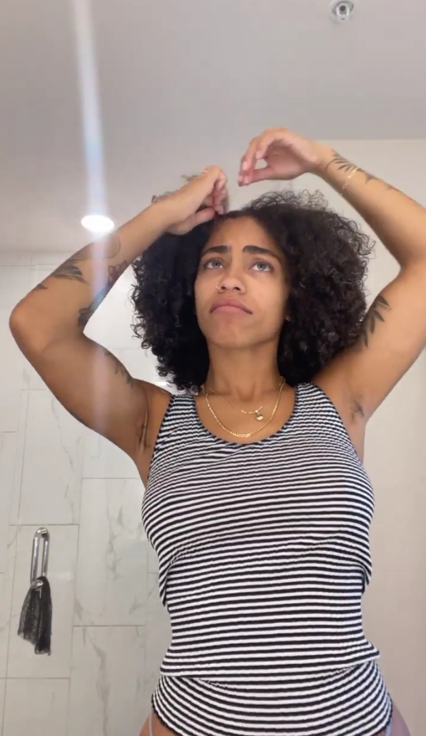 Picture of https //popularbio /venus marquez/