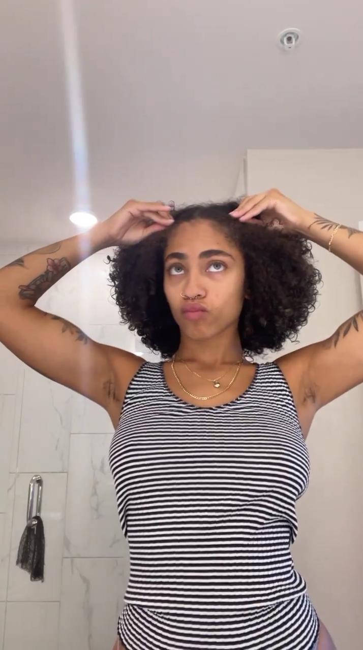 Picture of https://popularbio.com/venus-marquez/