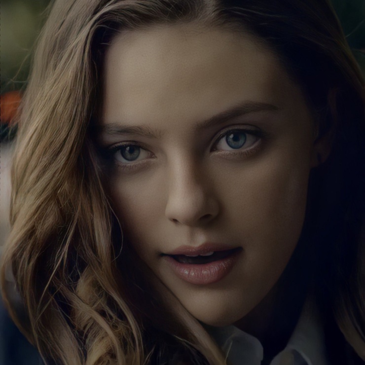 Picture of Danielle Rose Russell