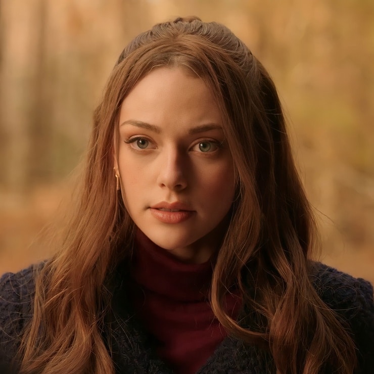 Picture of Danielle Rose Russell