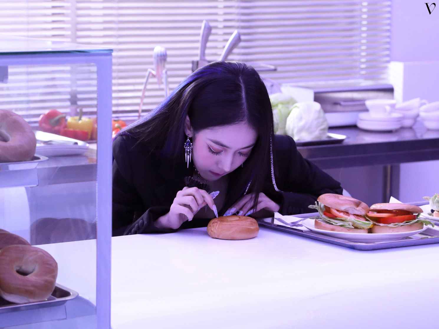 SinB