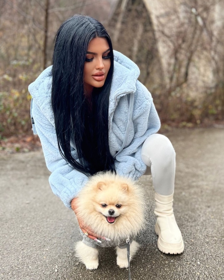 Listal - List the stuff you love! Movies, TV, music, games and books