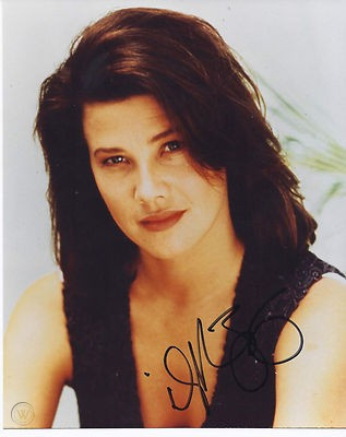 Picture of Daphne Zuniga