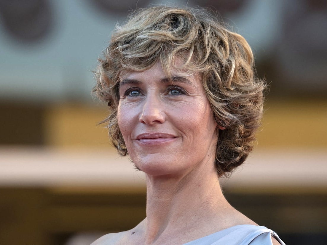 Cécile De France