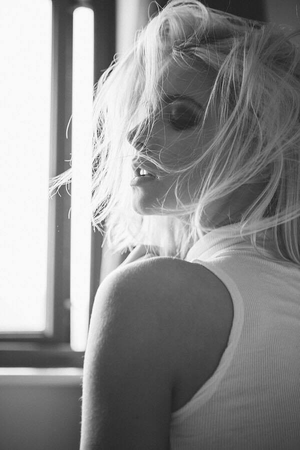 Jessica Davies image