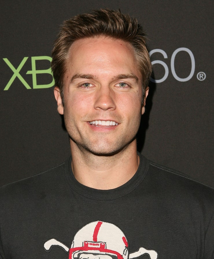 Next photo of Scott Porter