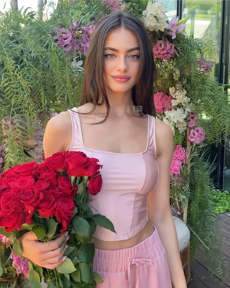 Picture of Yael Shelbia