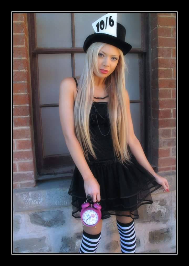 Kim Freckelton. image