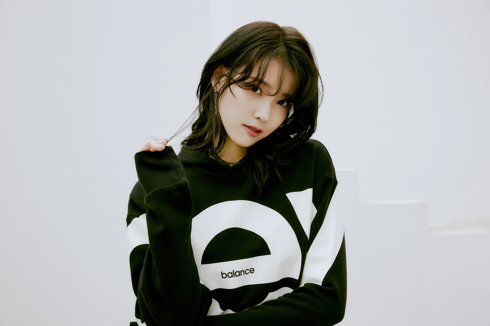 IU IU