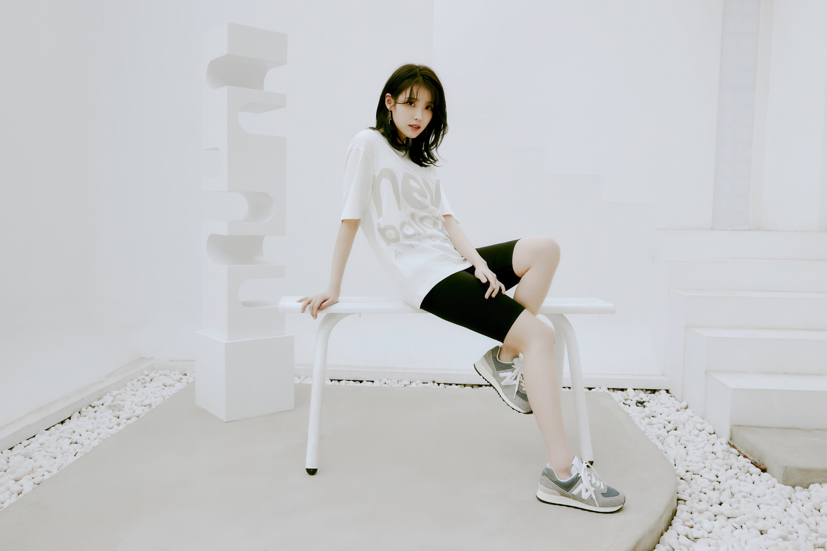 IU