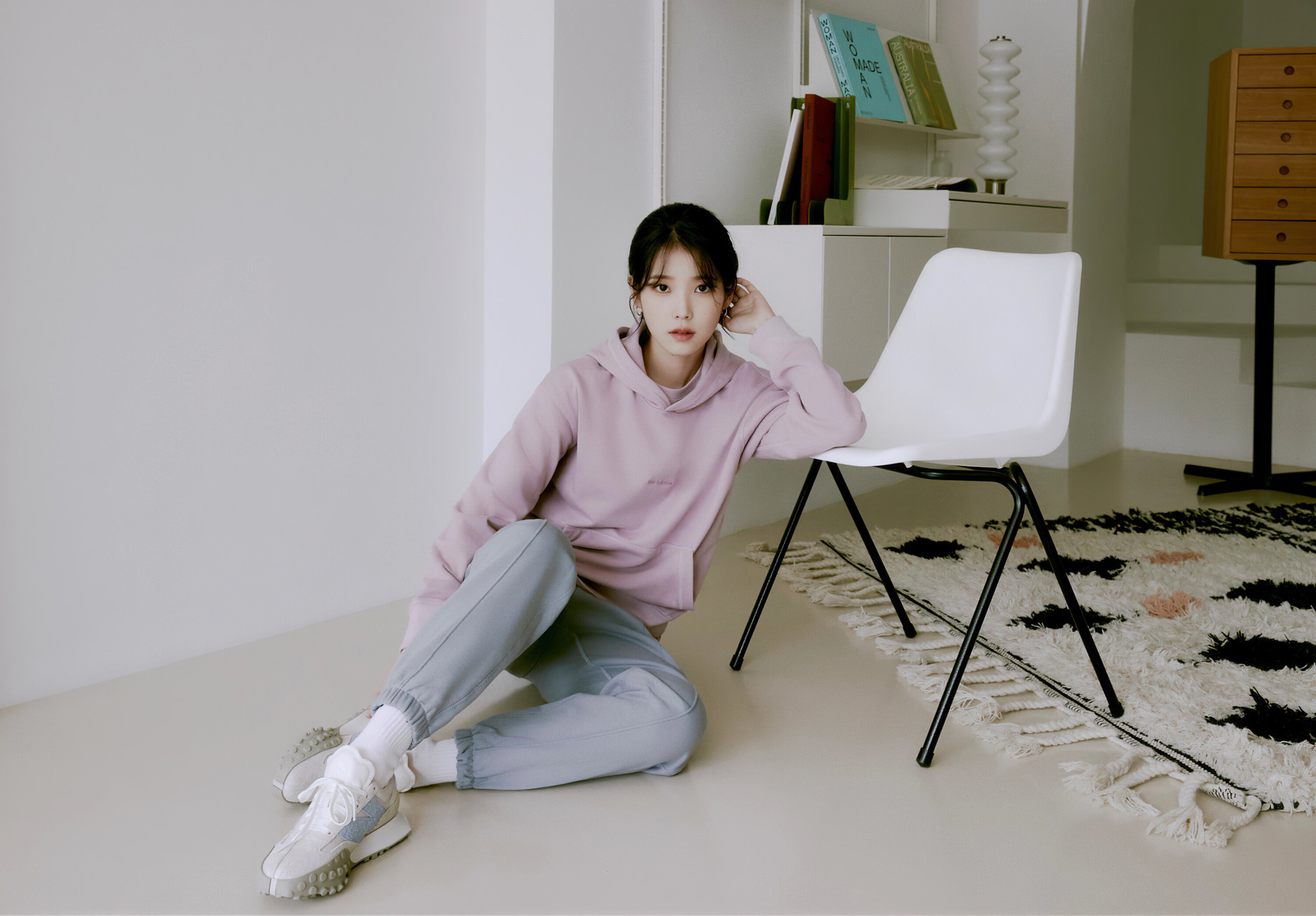 IU