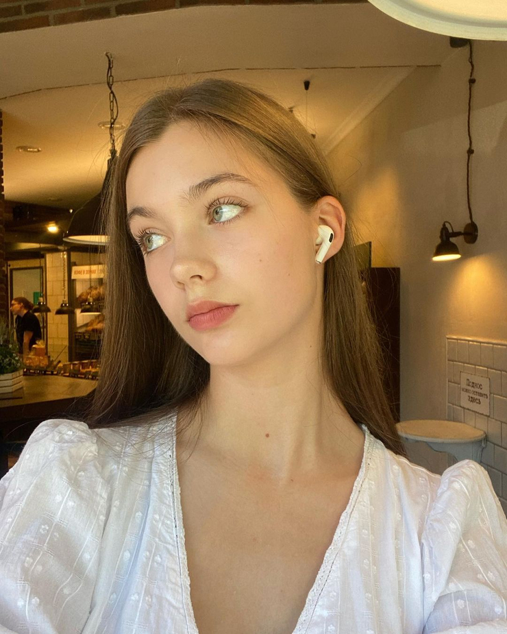 Picture Of Yana Kozlova