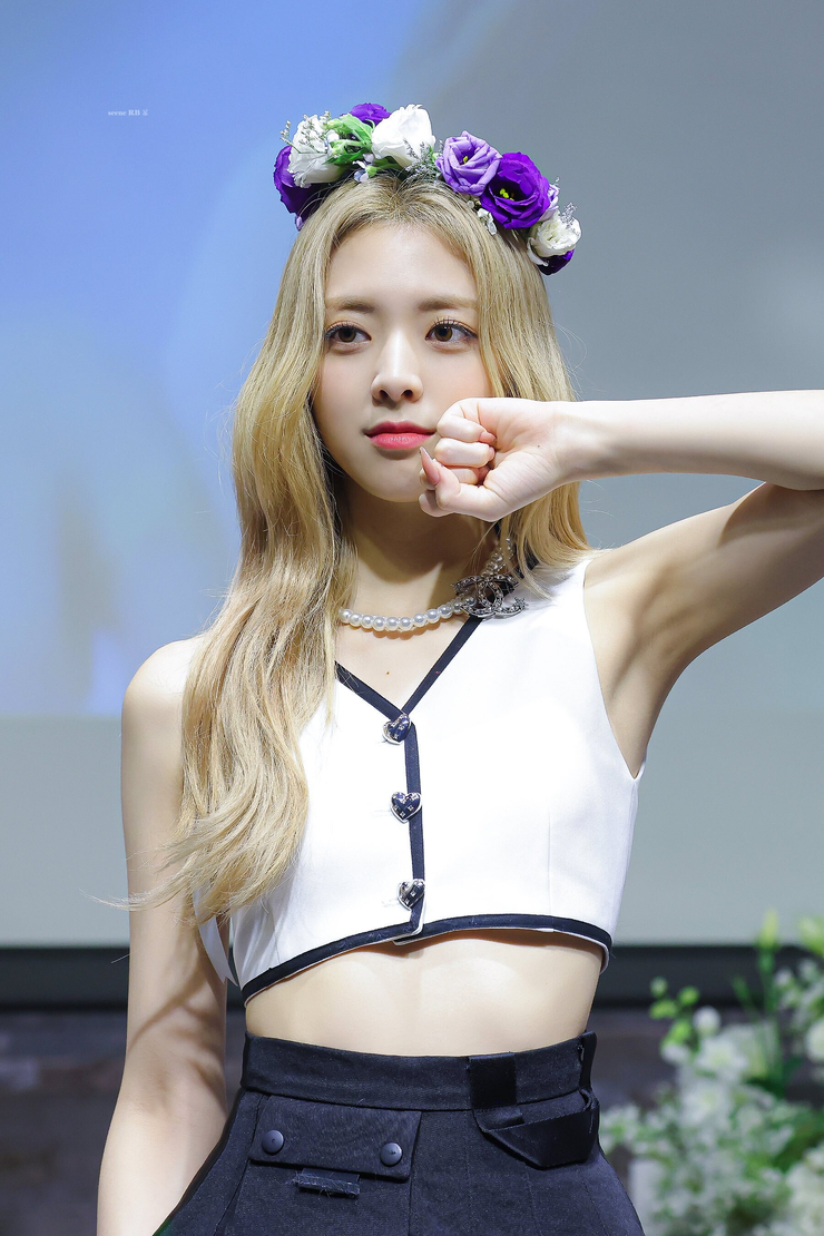 Shin Yuna image