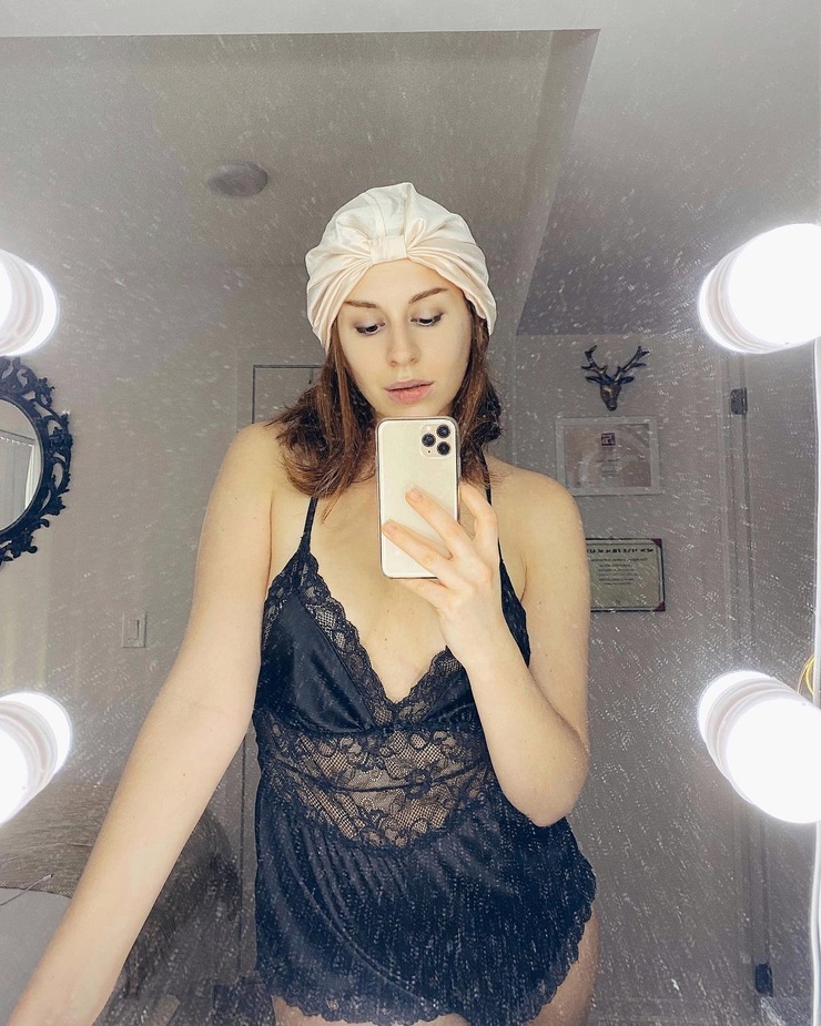 Image of Charlotte Dobre