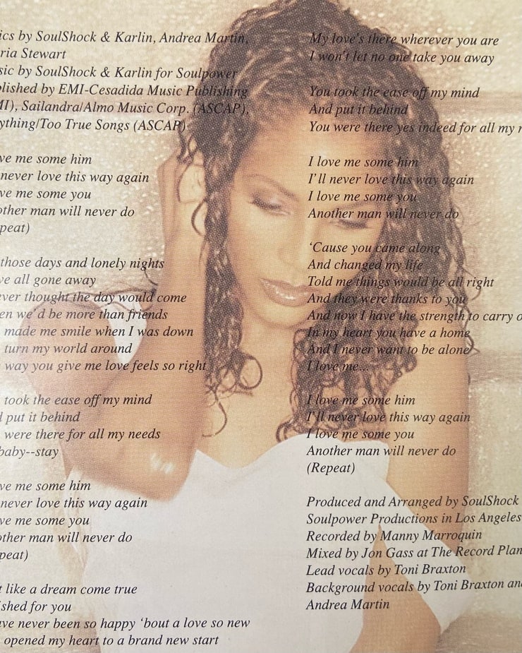 На веки toni текст. Toni Braxton Secrets 1996 обложка. Тони Брекстон 2023. Тони Брекстон дети. Тони Брекстон 2000.