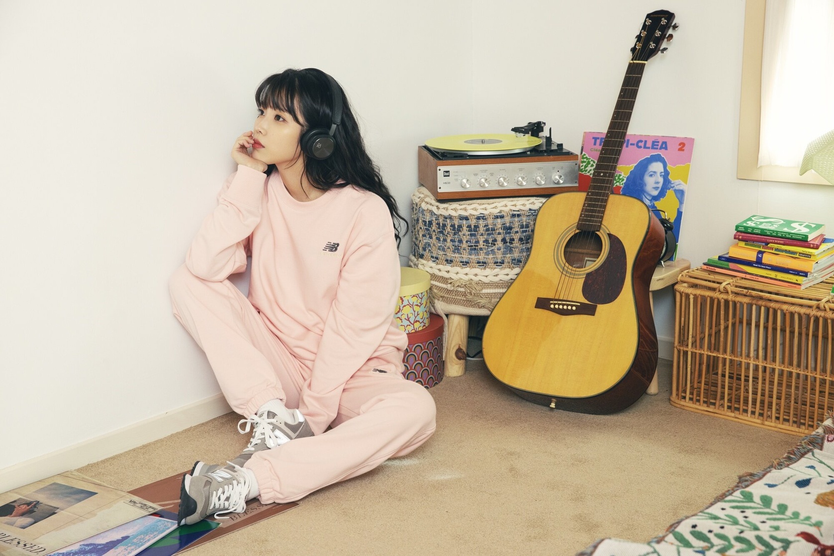 IU