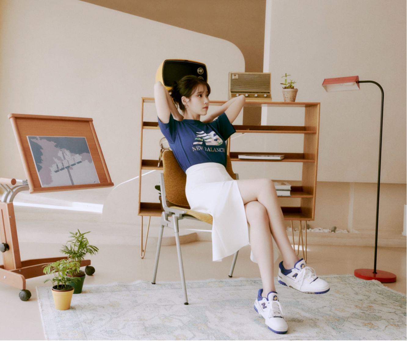 IU