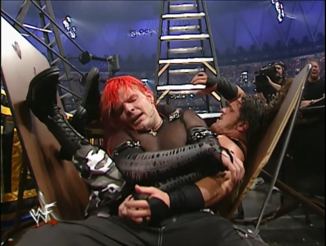 Christian & Edge vs. Jeff & Matt Hardy vs. Bubba Ray & D-Von Dudley (2001/04/01)