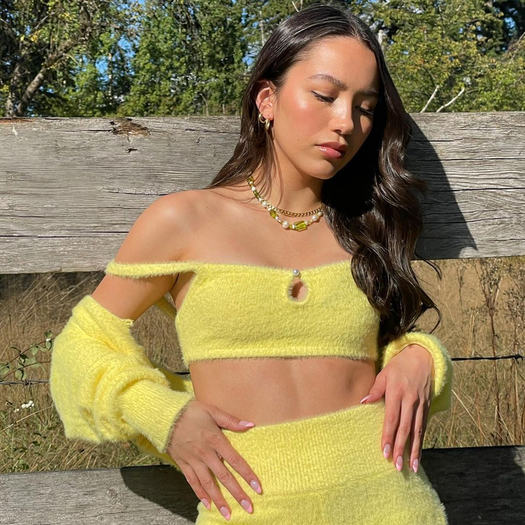 Jasmine Vega image