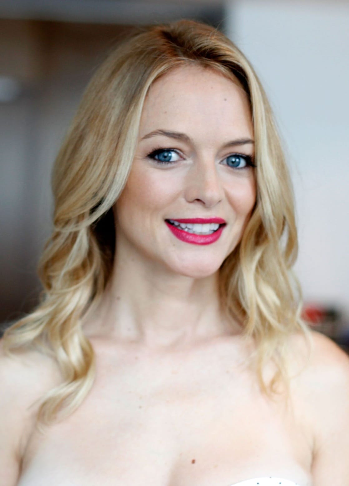 Next photo of Heather Graham