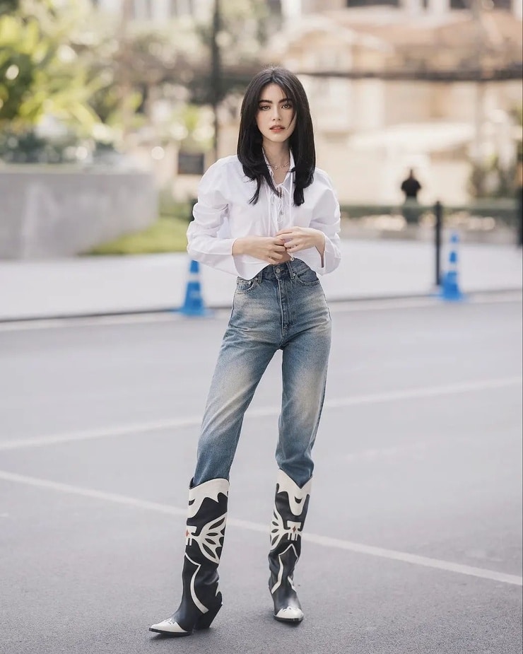 Picture of Davika Hoorne