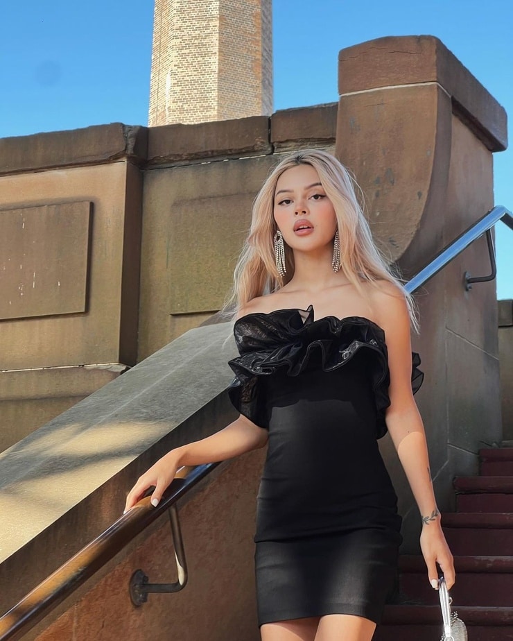 Picture of Lily Maymac