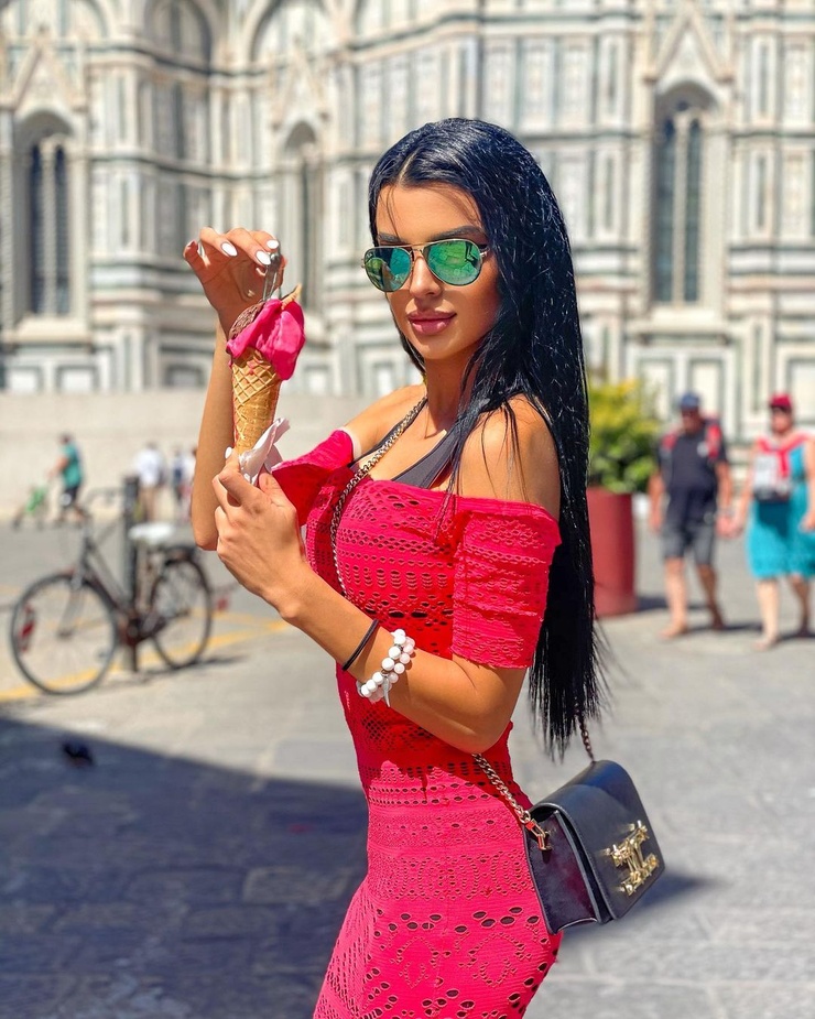 Picture of Gabriela Petrova