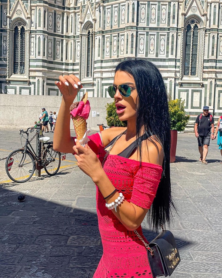 Gabriela Petrova image