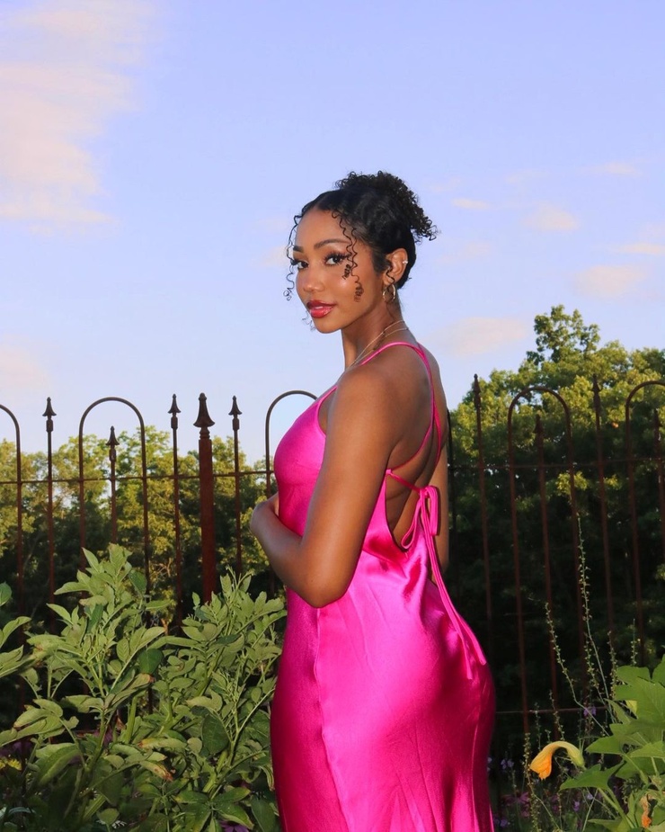 Image of Chloe Foster II