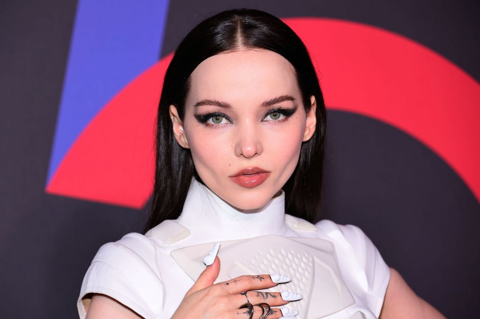 Dove Cameron