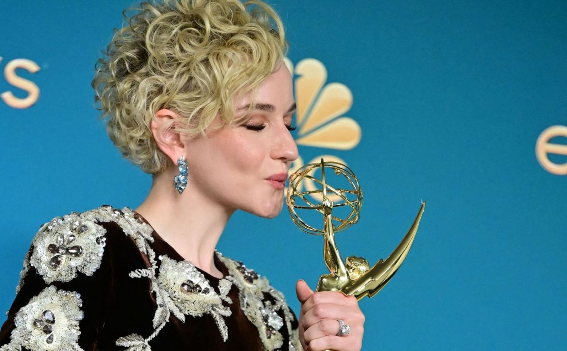 Julia Garner